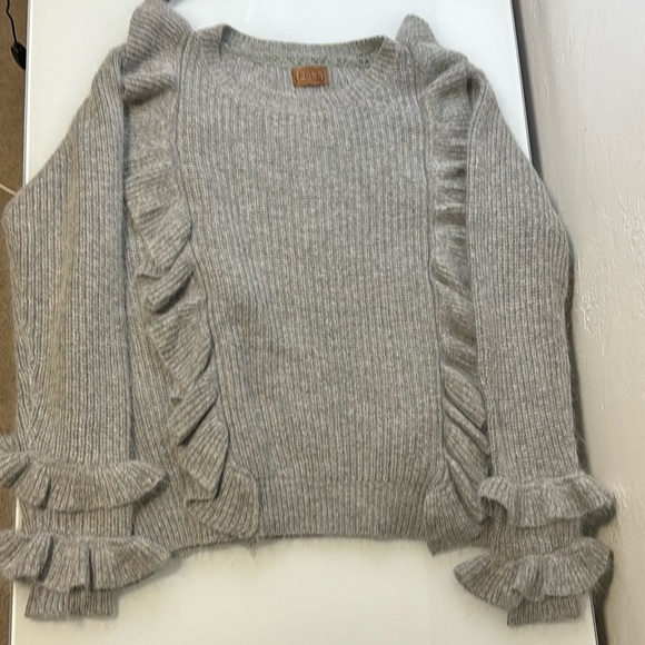 POL grey rabbit fur & wool blend ruffled crewneck sweater M - Picture 4 of 11